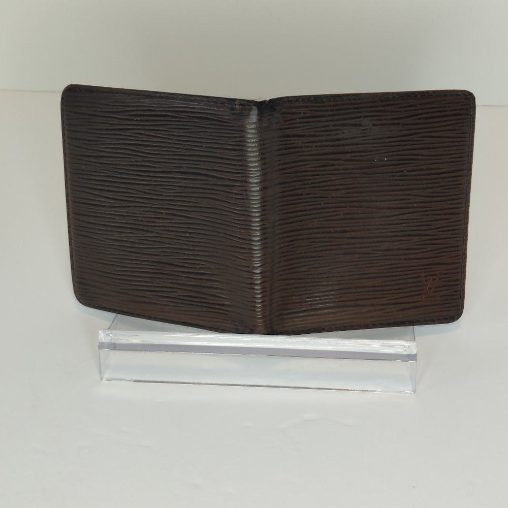 Louis Vuitton Epi Leather Bifold Wallet - Picture 5 of 16